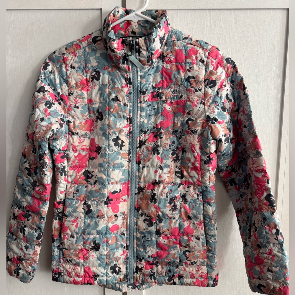 Girls North Face Medium Size 10/12 Puffy Jacket